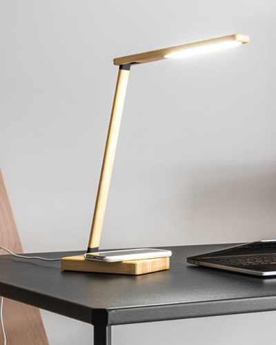 Luminaria Personalizada com Carregador por Inducao